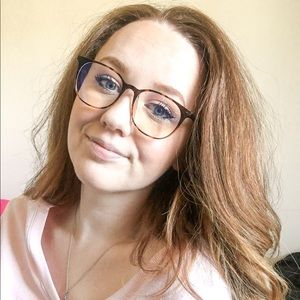 Meet your Posher, Courtney